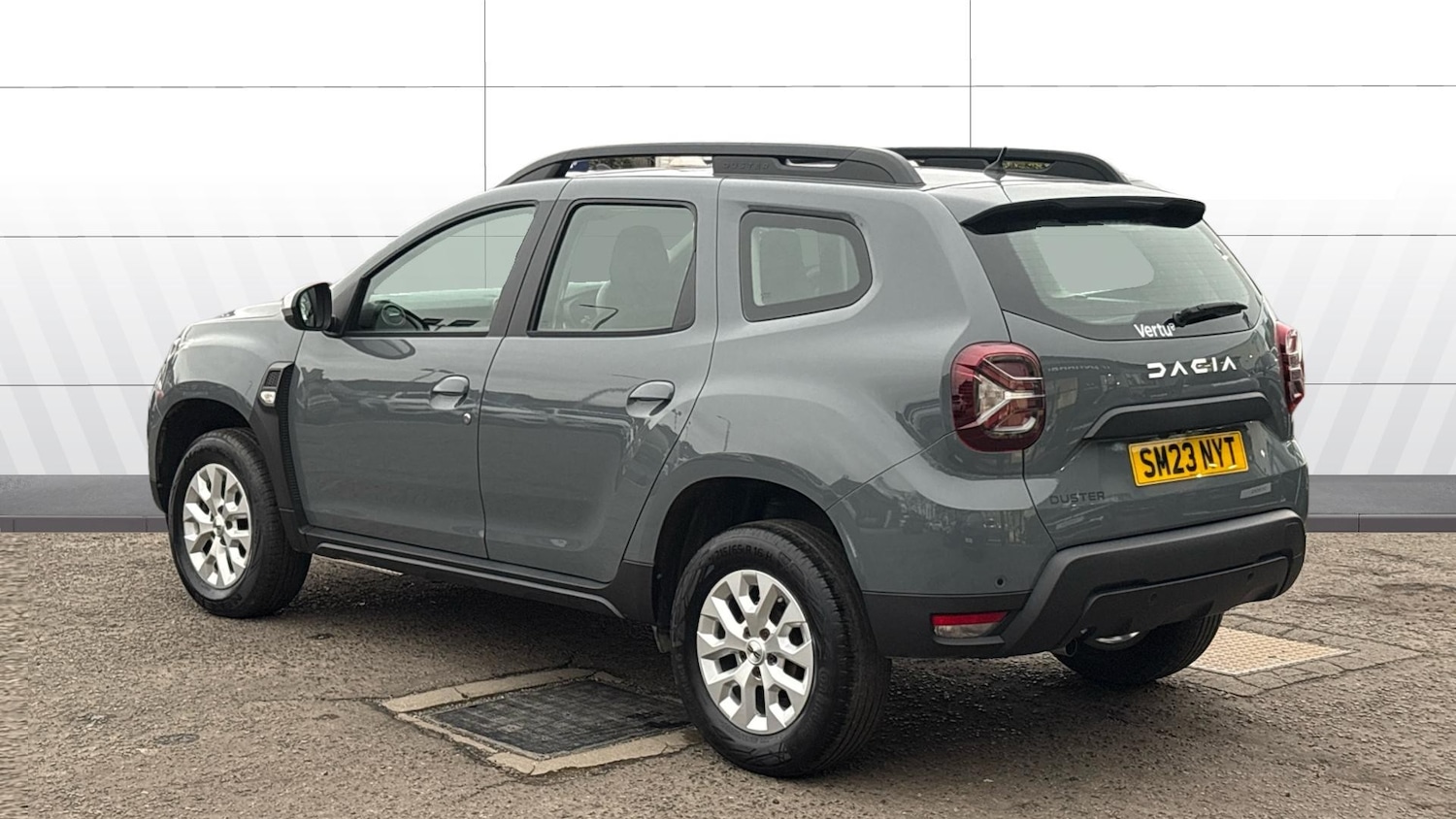 Used Dacia Duster 2023 for sale - 77776145: Photo 2