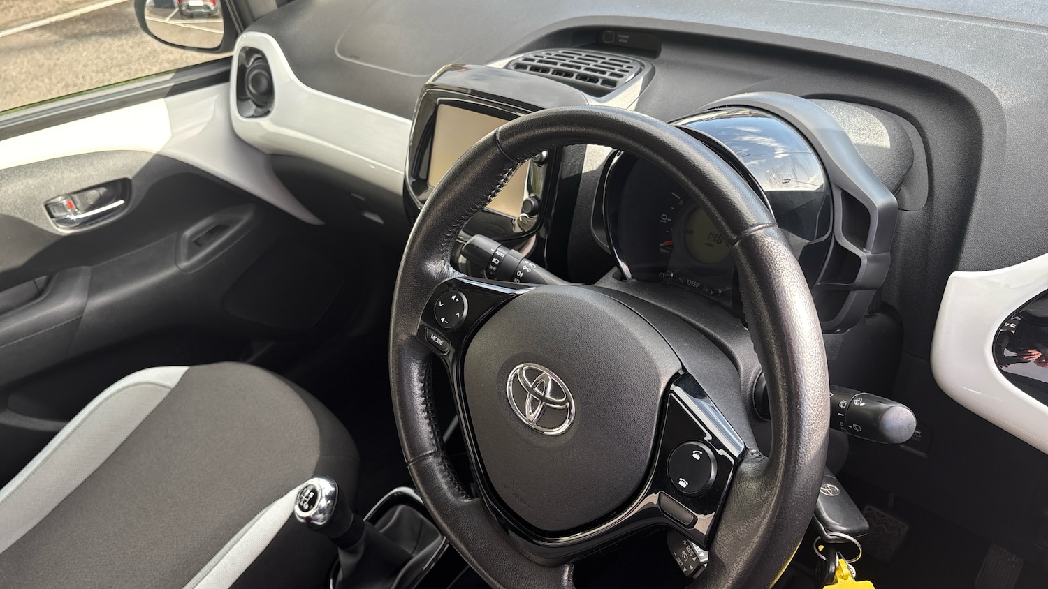 Used Toyota AYGO 2018 for sale - 76403144: Photo 14