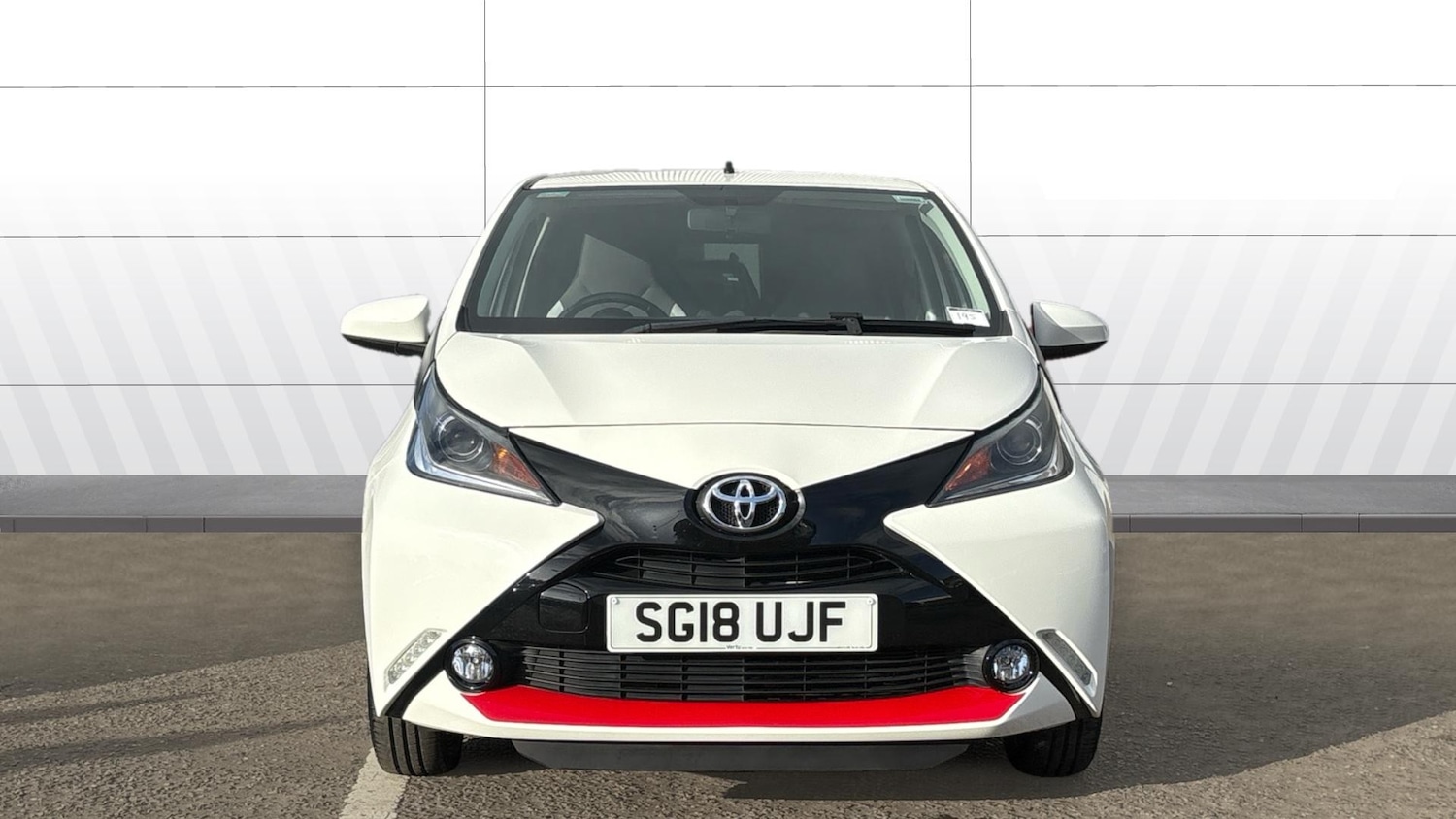 Used Toyota AYGO 2018 for sale - 76403144: Photo 3