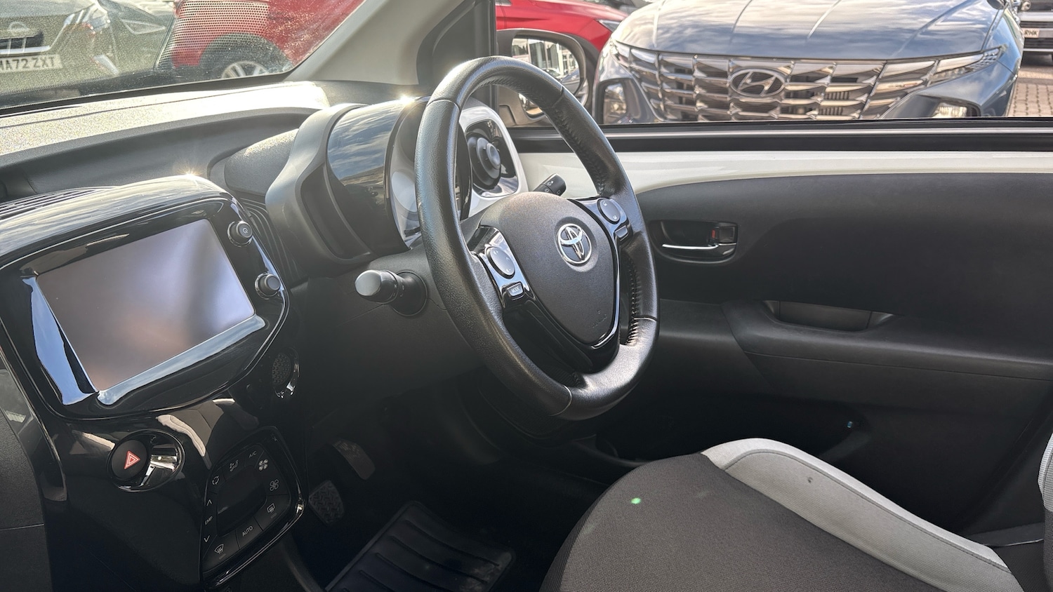 Used Toyota AYGO 2018 for sale - 76403144: Photo 9