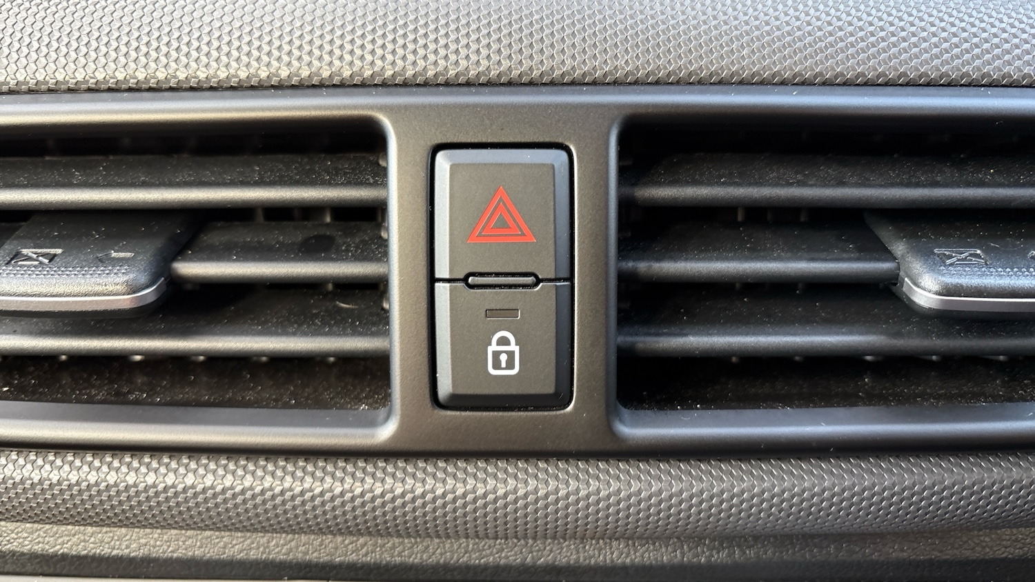 Used Hyundai i10 2025 for sale - 77011658: Photo 31