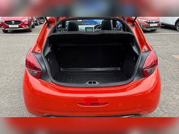 Used Peugeot 208 2016 for sale - 75555977: Photo