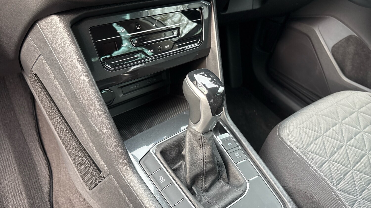 Used Volkswagen Tiguan 2023 for sale - 77701224: Photo 13