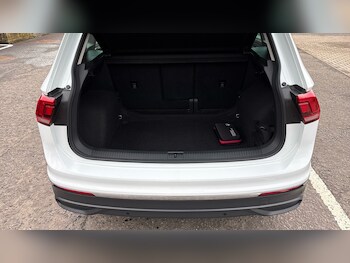 Used Volkswagen Tiguan 2023 for sale - 77701224: Photo