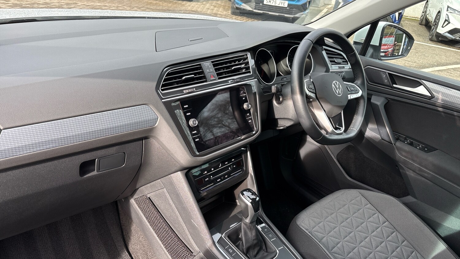 Used Volkswagen Tiguan 2023 for sale - 77701224: Photo 9