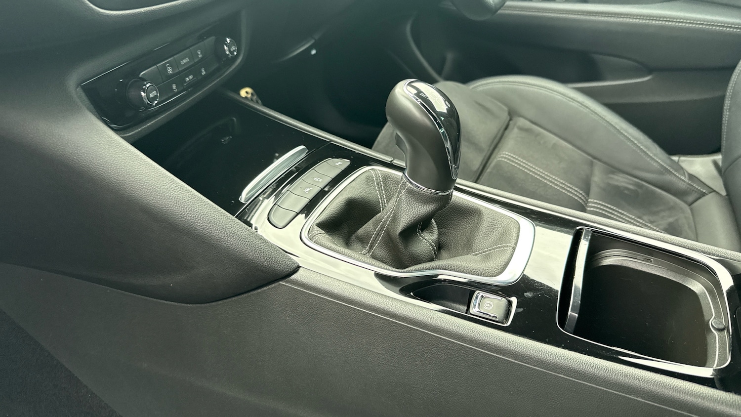 Used Vauxhall Insignia 2022 for sale - 76476356: Photo 13