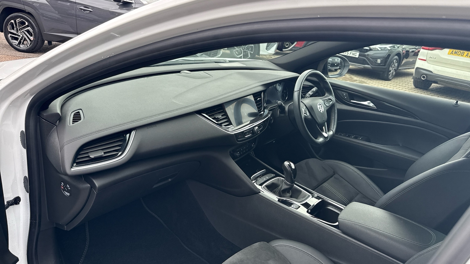 Used Vauxhall Insignia 2022 for sale - 76476356: Photo 9