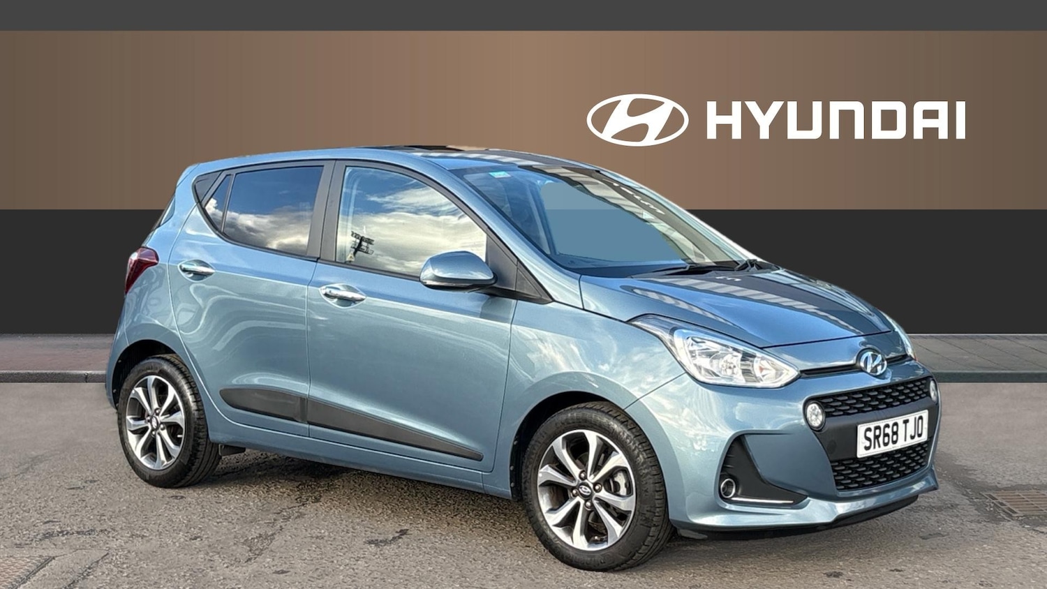 Used Hyundai i10 2019 for sale - 76352395: Photo 1