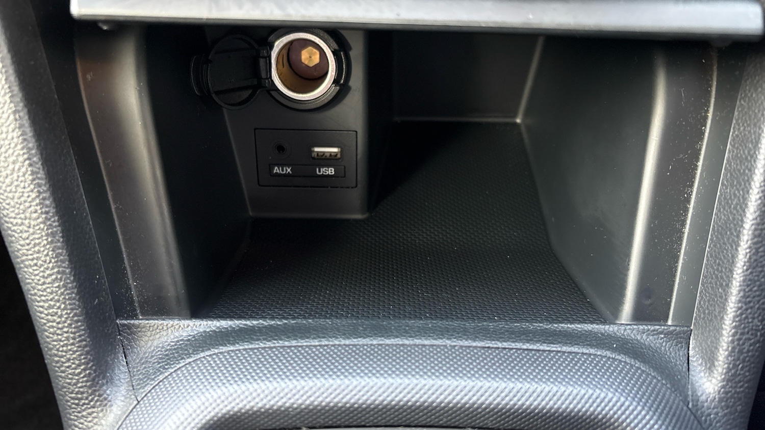 Used Hyundai i10 2019 for sale - 76352395: Photo 42