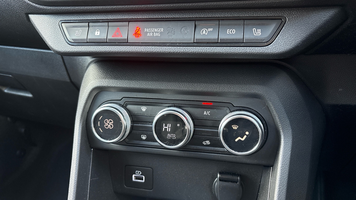 Used Dacia Jogger 2022 for sale - 77694063: Photo 40