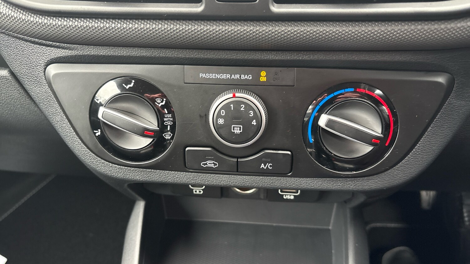 Used Hyundai i10 2025 for sale - 77515354: Photo 29