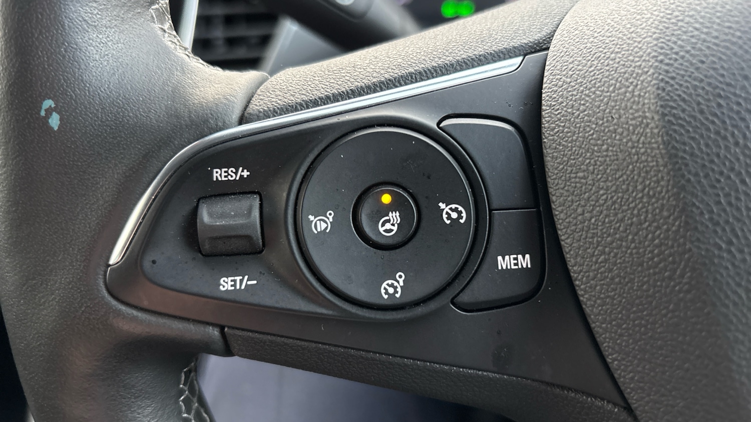 Used Vauxhall Crossland 2022 for sale - 76957333: Photo 39