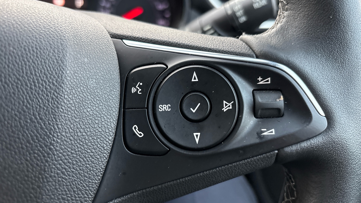 Used Vauxhall Crossland 2022 for sale - 76957333: Photo 41