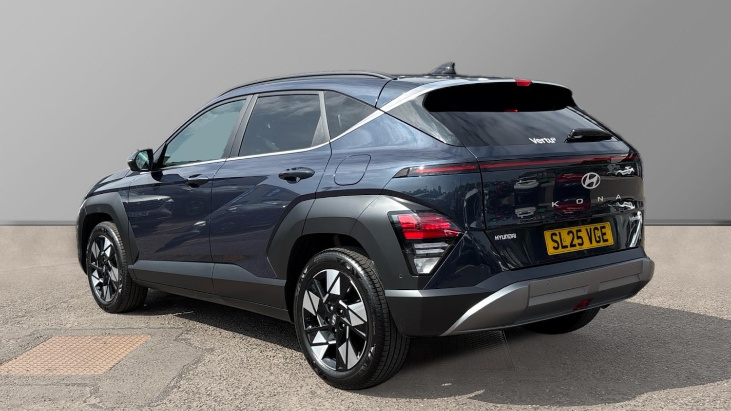 Used Hyundai KONA 2025 for sale - 76232217: Photo 2
