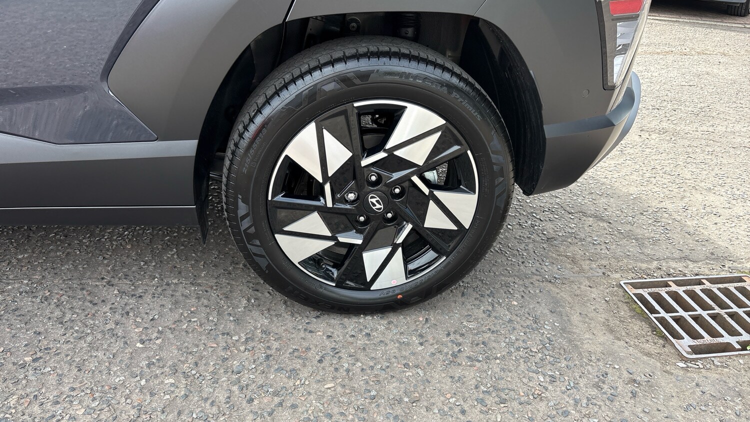 Used Hyundai KONA 2025 for sale - 76232217: Photo 35