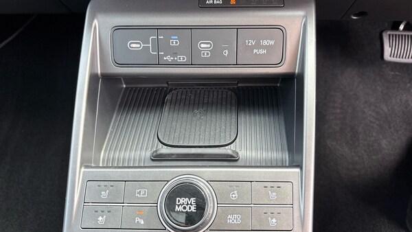 Used Hyundai KONA 2025 for sale - 76232217: Photo 47