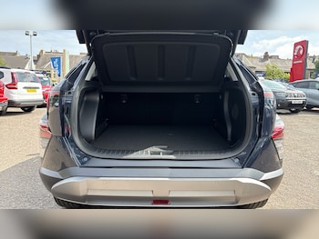Used Hyundai KONA 2025 for sale - 76232217: Photo 4