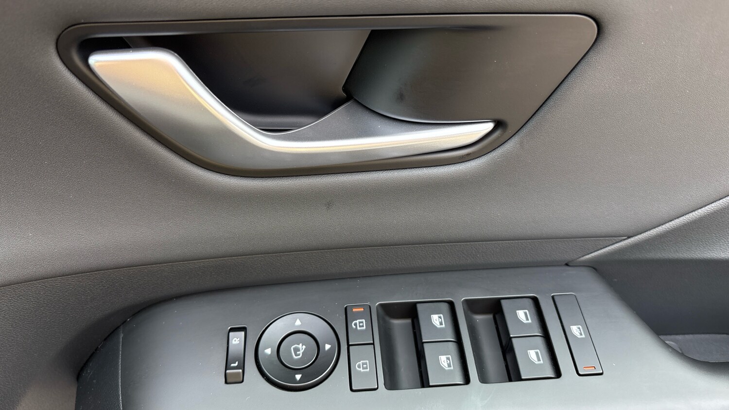 Used Hyundai KONA 2025 for sale - 76232217: Photo 57