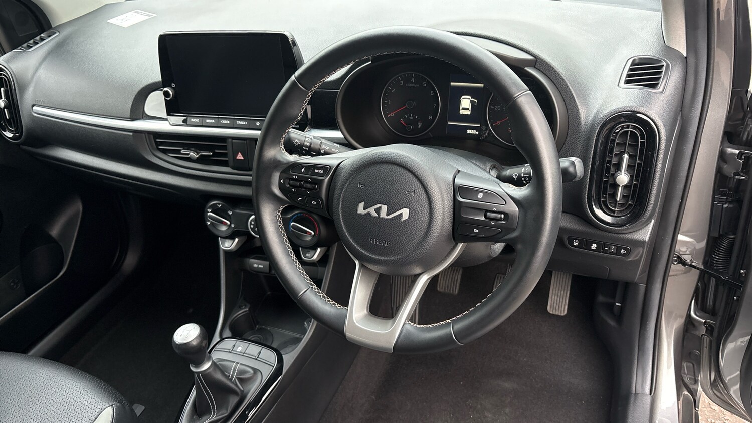 Used Kia Picanto 2023 for sale - 77662464: Photo 11