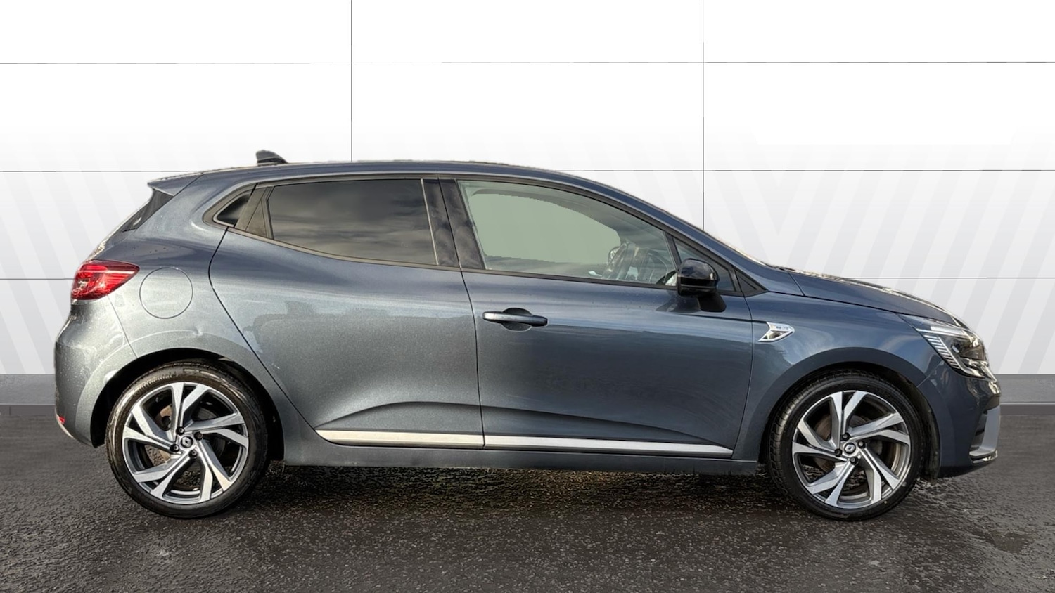 Used Renault Clio 2022 for sale - 76807424: Photo 5