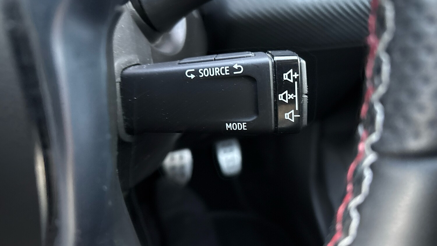 Used Renault Clio 2022 for sale - 76807424: Photo 50