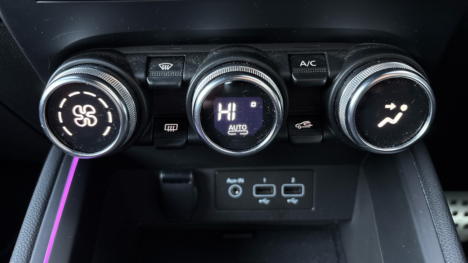 Used Renault Clio 2022 for sale - 76807424: Photo 55