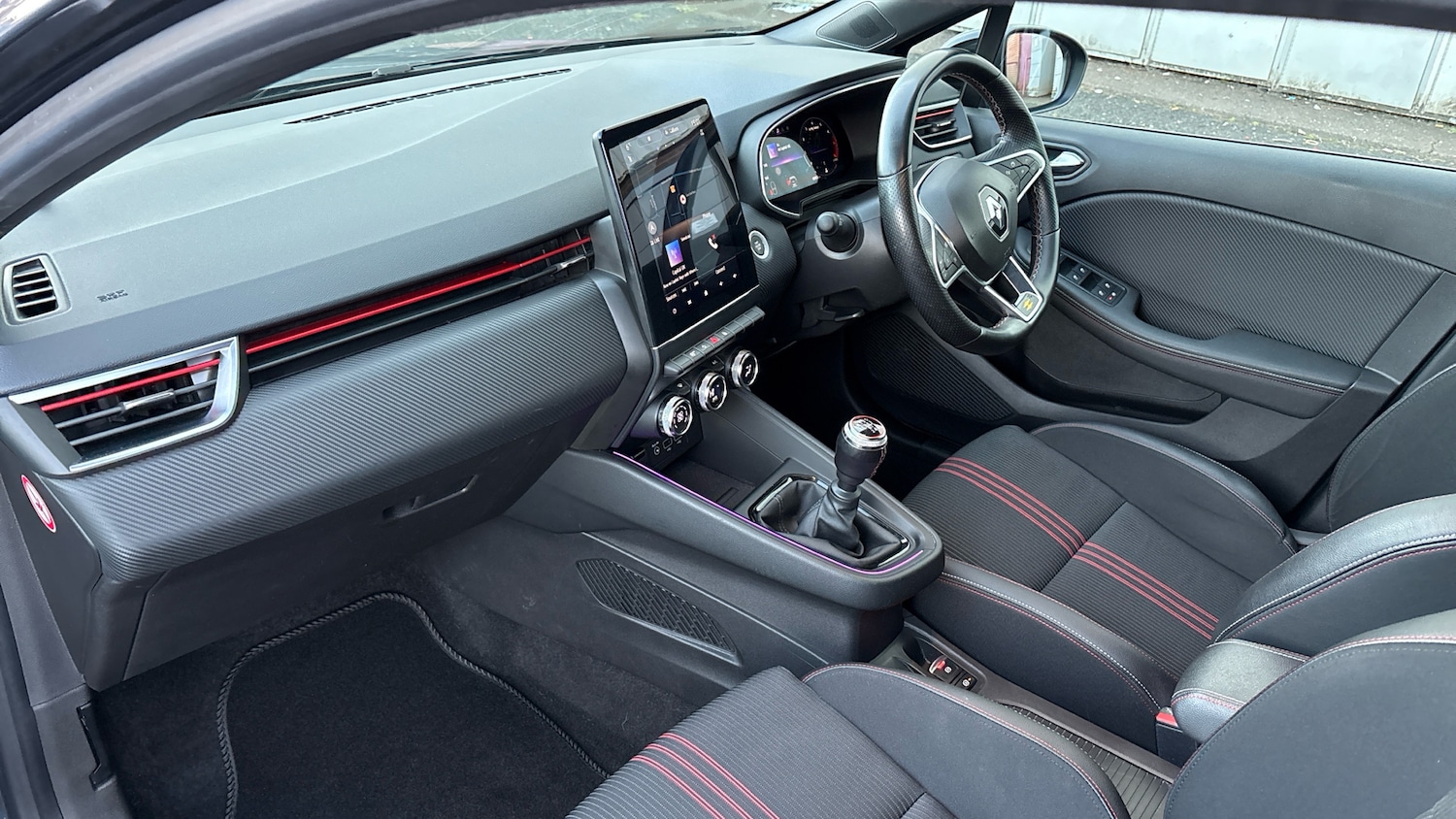 Used Renault Clio 2022 for sale - 76807424: Photo 9