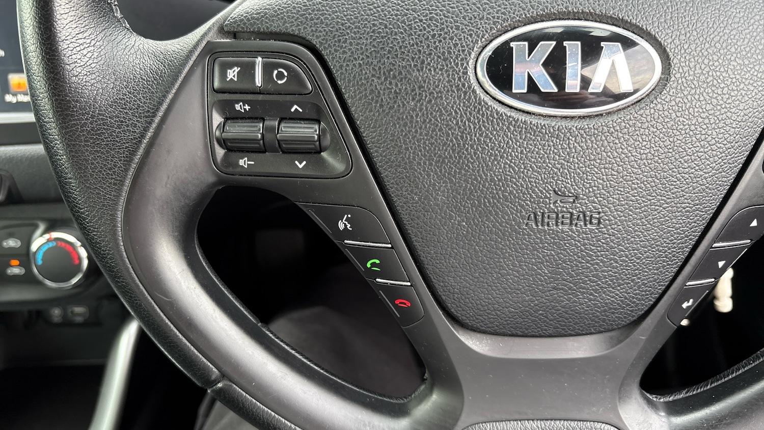 Used Kia Ceed 2018 for sale - 76720420: Photo 30