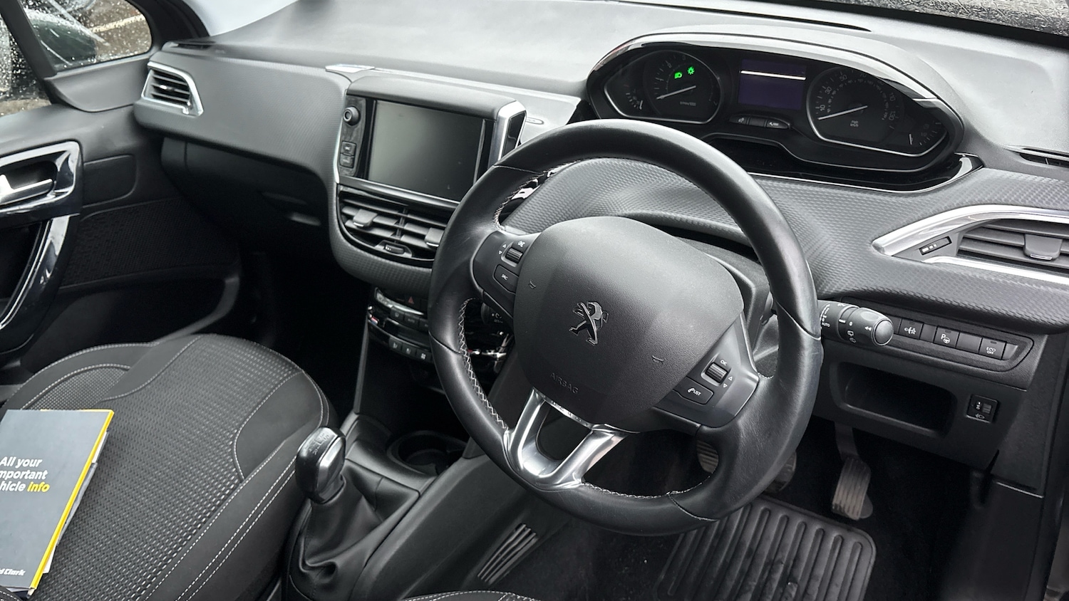 Used Peugeot 208 2019 for sale - 76554849: Photo 11