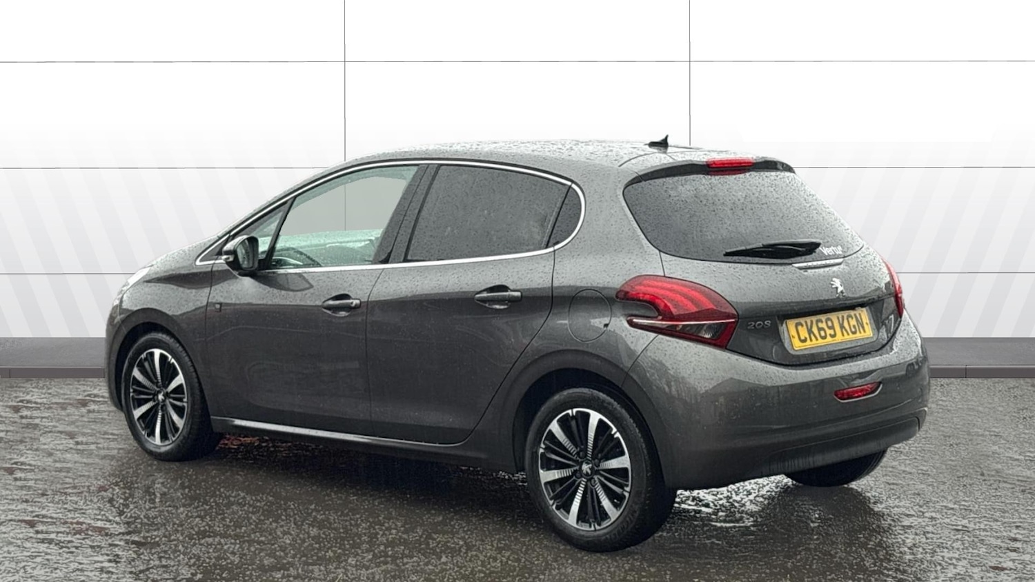 Used Peugeot 208 2019 for sale - 76554849: Photo 2