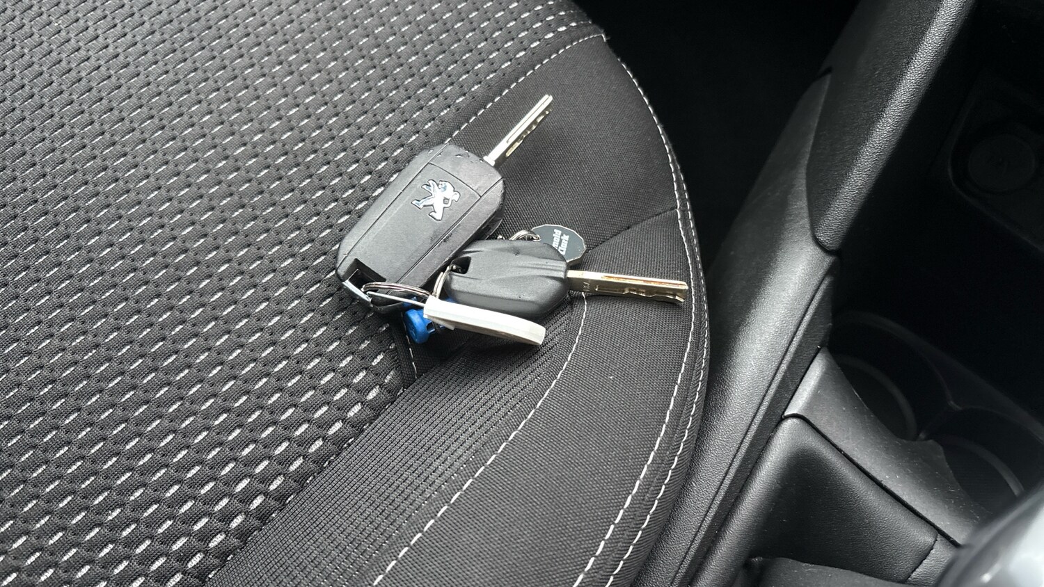 Used Peugeot 208 2019 for sale - 76554849: Photo 20