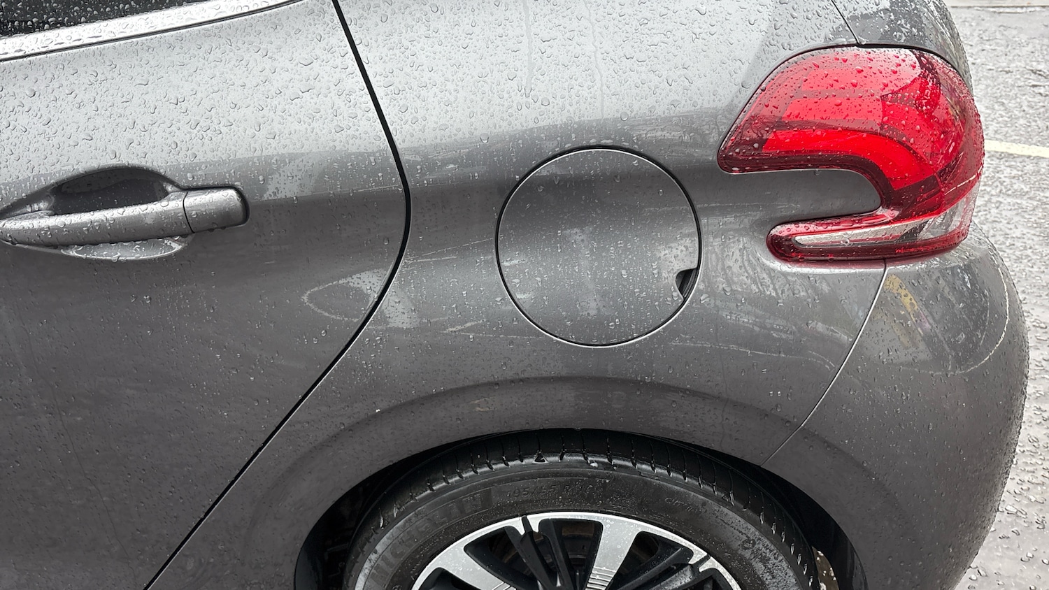 Used Peugeot 208 2019 for sale - 76554849: Photo 24