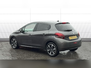 Used Peugeot 208 2019 for sale - 76554849: Photo