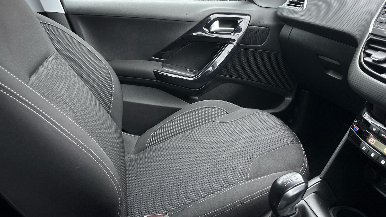 Used Peugeot 208 2019 for sale - 76554849: Photo 57