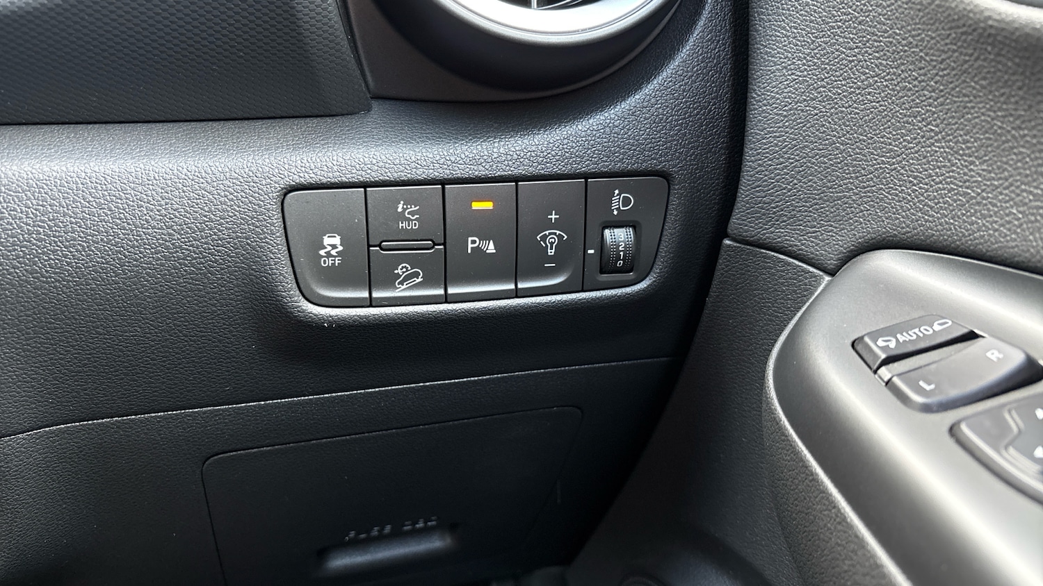 Used Hyundai KONA 2021 for sale - 76444339: Photo 33