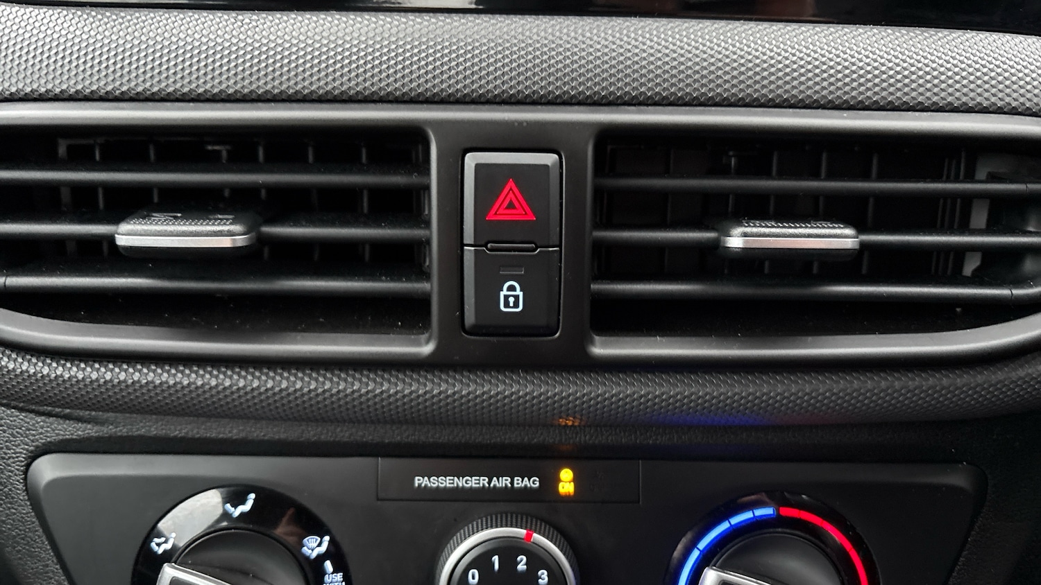 Used Hyundai i10 2025 for sale - 77023927: Photo 33