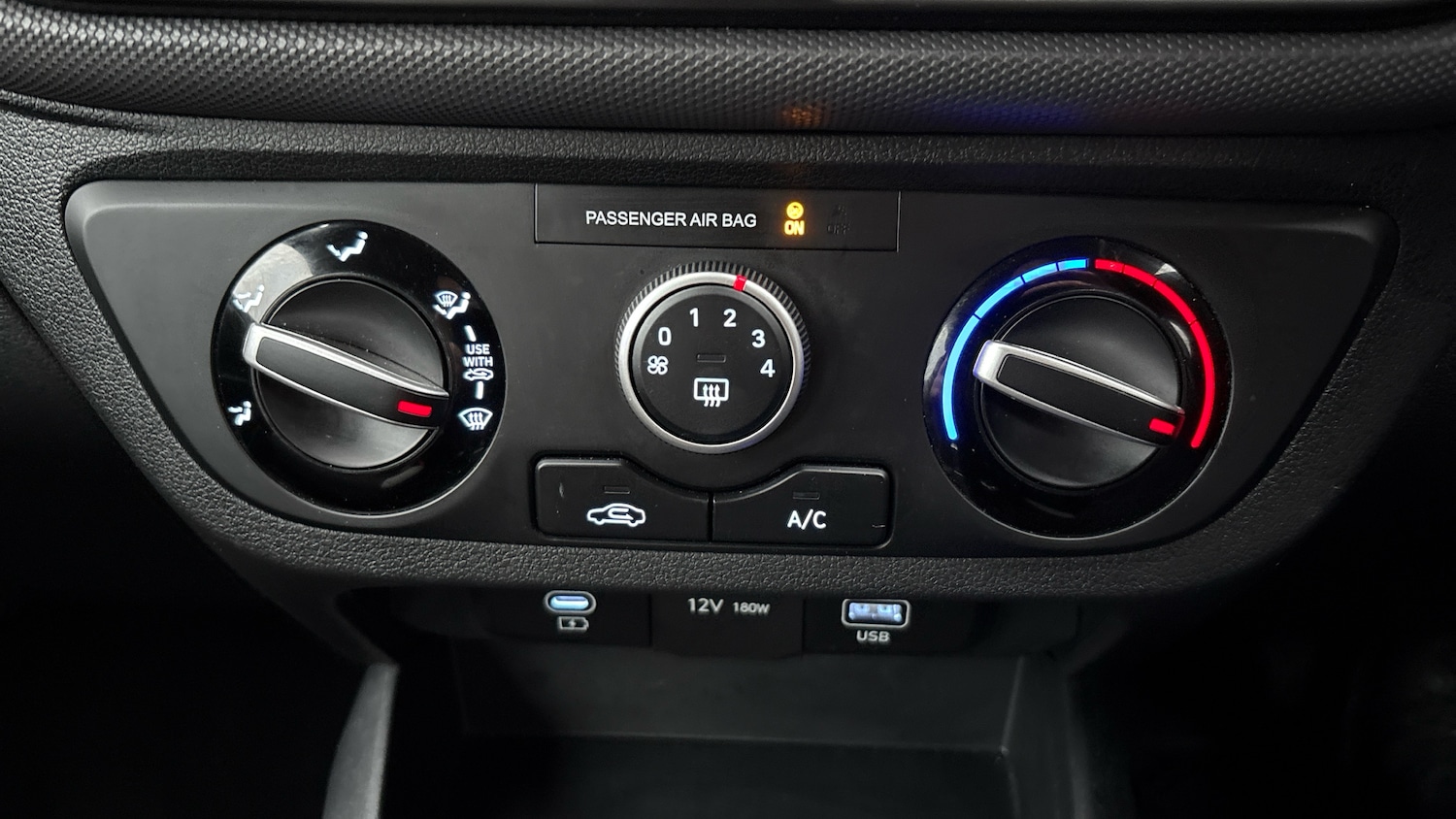 Used Hyundai i10 2025 for sale - 77023927: Photo 34