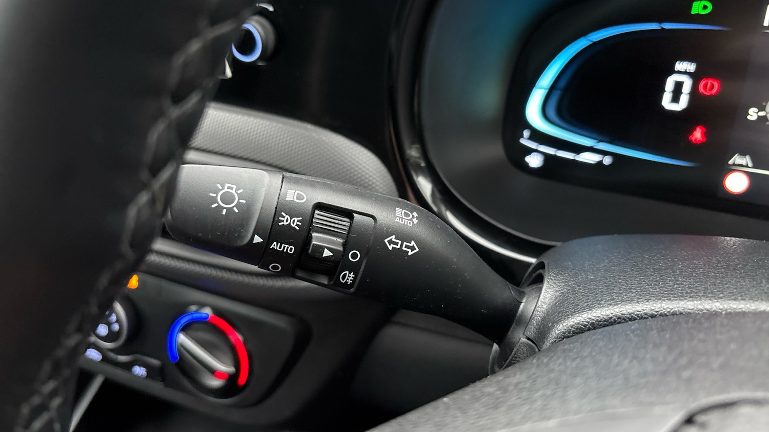 Used Hyundai i10 2025 for sale - 77023927: Photo 43