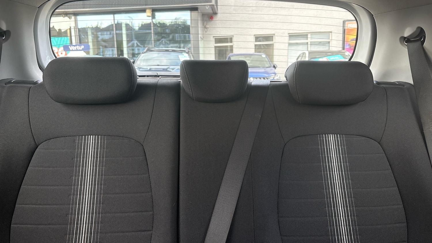 Used Hyundai i10 2023 for sale - 77759135: Photo 15