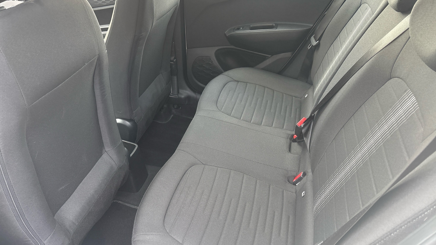 Used Hyundai i10 2023 for sale - 77759135: Photo 16