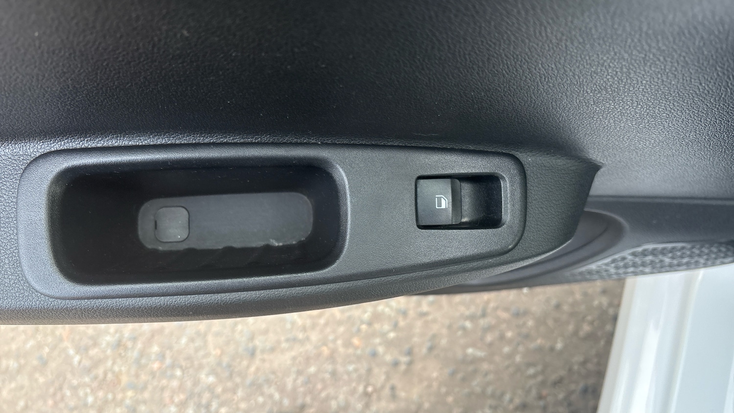 Used Hyundai i10 2023 for sale - 77759135: Photo 17