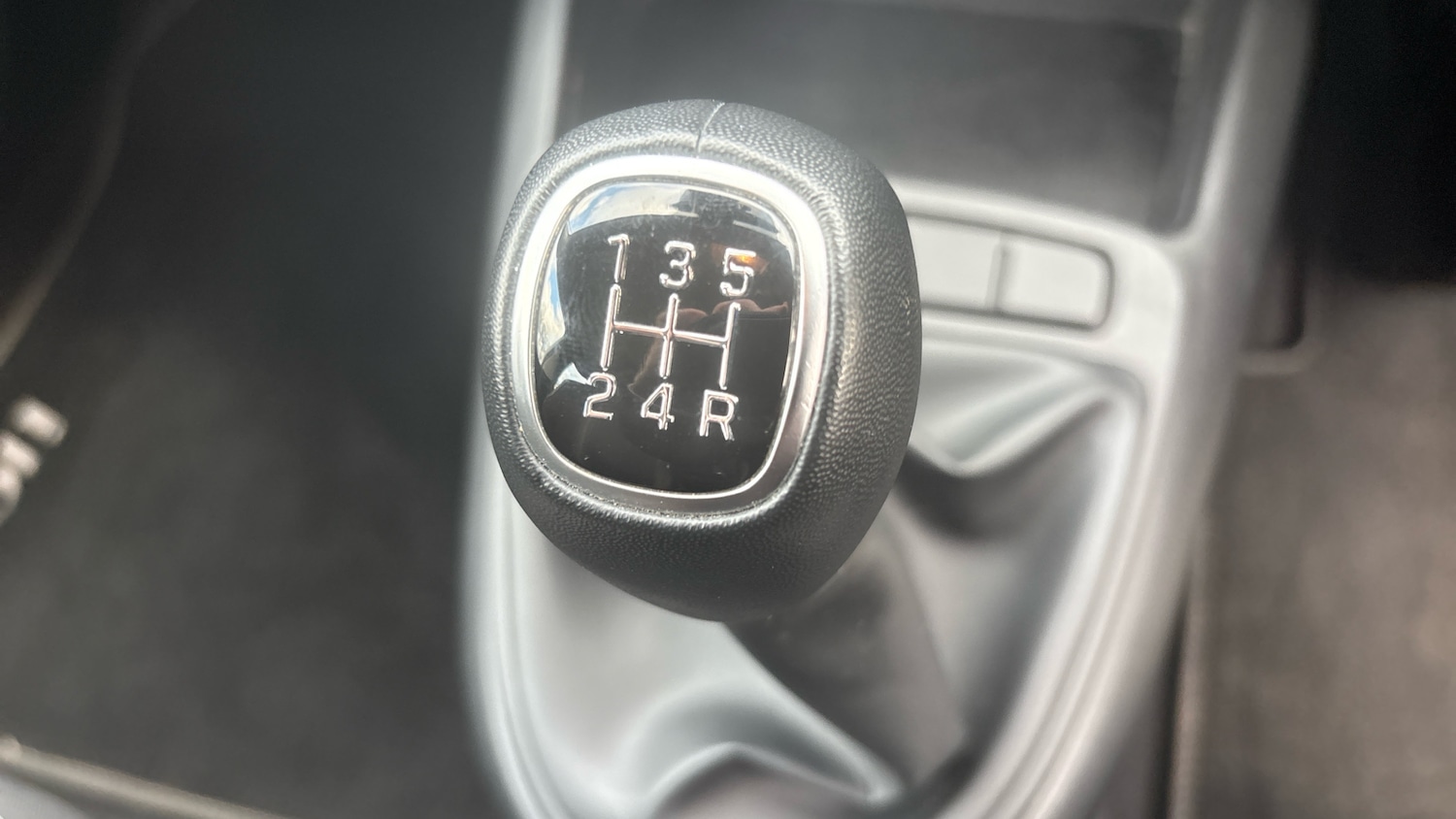 Used Hyundai i10 2023 for sale - 77759135: Photo 26