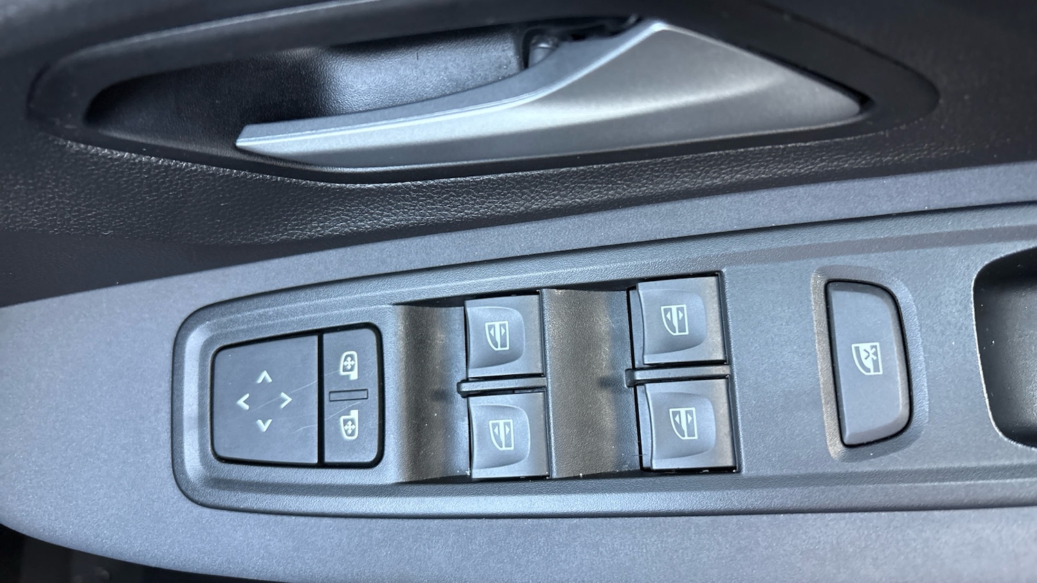 Used Dacia Jogger 2025 for sale - 77136834: Photo 51