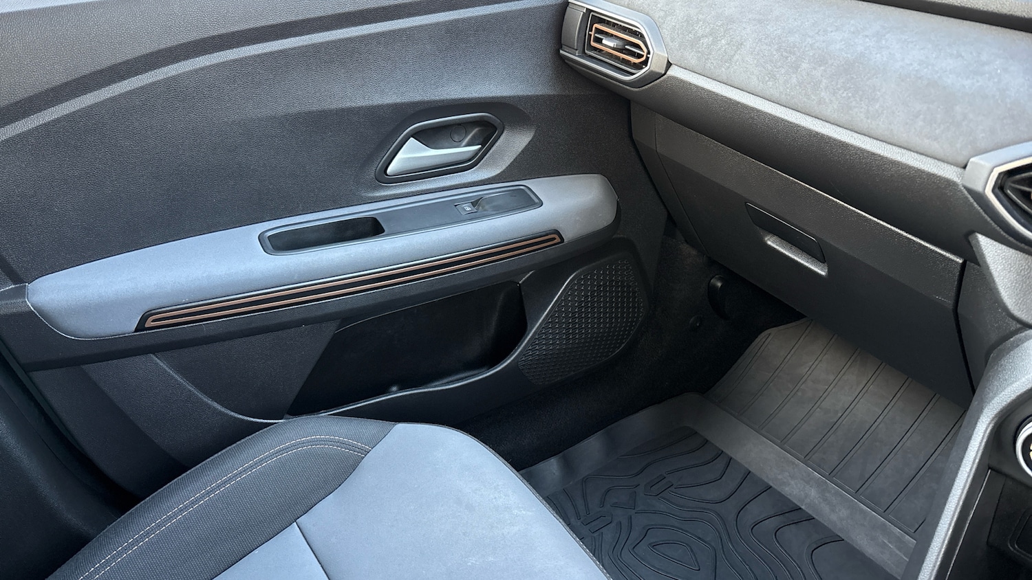 Used Dacia Jogger 2025 for sale - 77136834: Photo 55