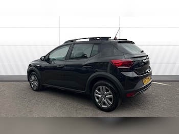 Used Dacia Sandero Stepway 2023 for sale - 79331122: Photo