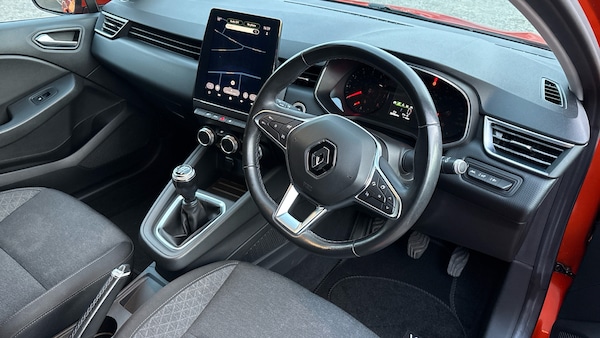 Used Renault Clio 2019 for sale - 76299243: Photo 11