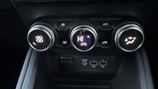 Used Renault Clio 2019 for sale - 76299243: Photo 27