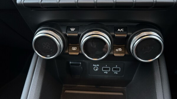 Used Renault Clio 2019 for sale - 76299243: Photo 28