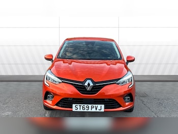 Used Renault Clio 2019 for sale - 76299243: Photo 3