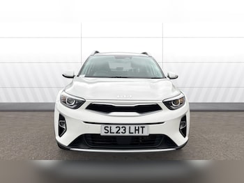 Used Kia Stonic 2023 for sale - 79080782: Photo